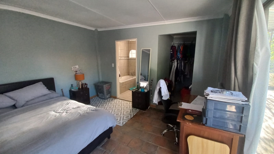 4 Bedroom Property for Sale in Potchefstroom North West